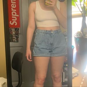 American Eagle Mid Wash Denim Mom Shorts Size 4